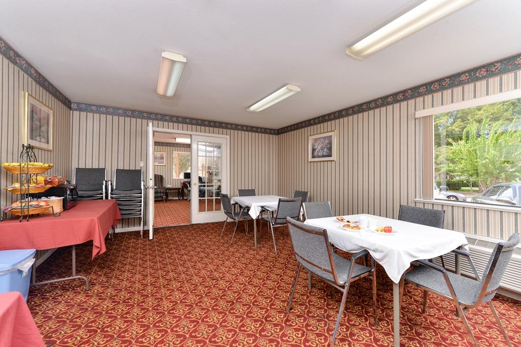 Americas Best Value Inn And Suites Houston/Northwest Brookhollow Instalações foto